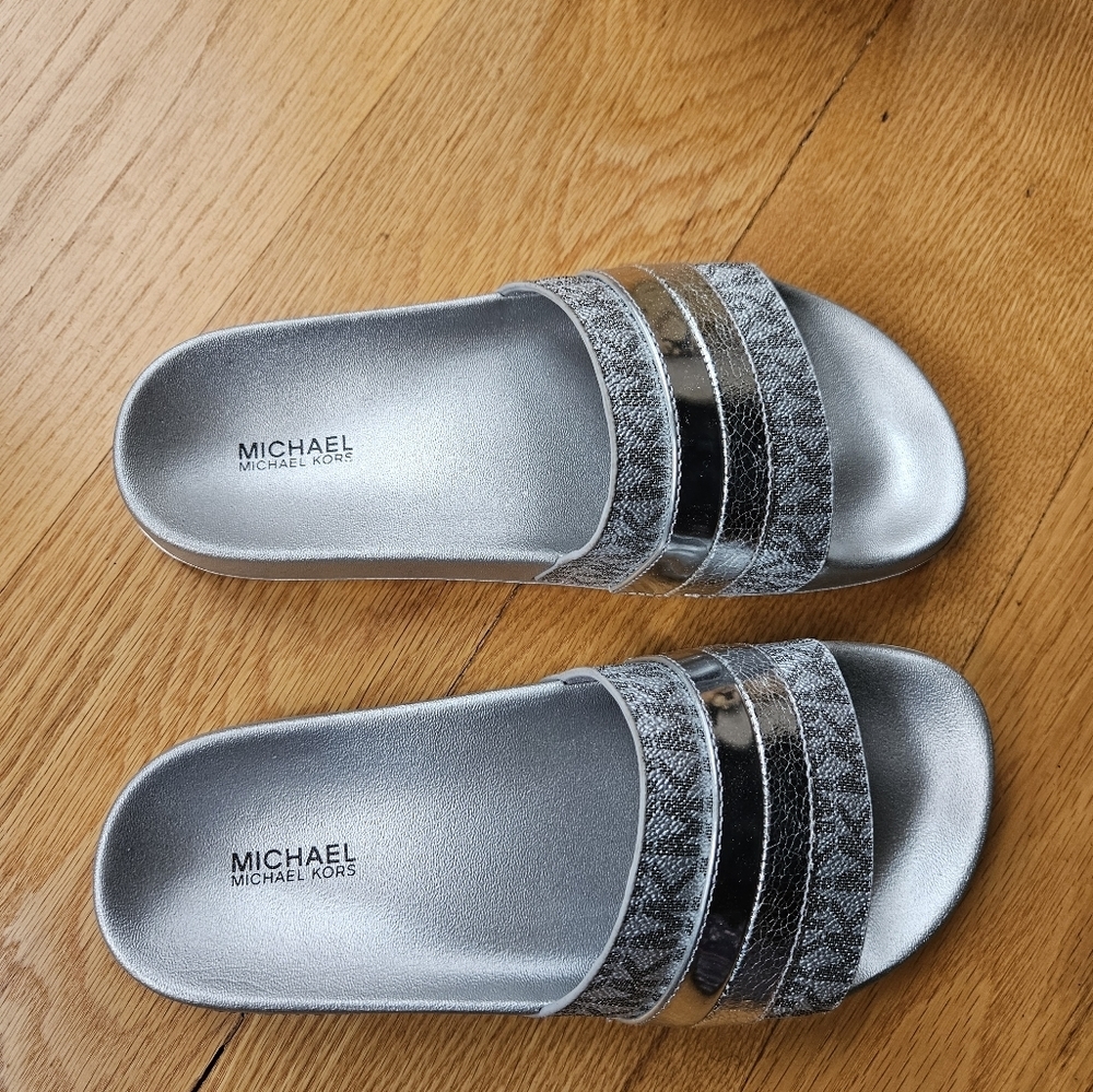 Michael Kors Metallic Silver Brandy Slides NWB - Picture 6 of 14
